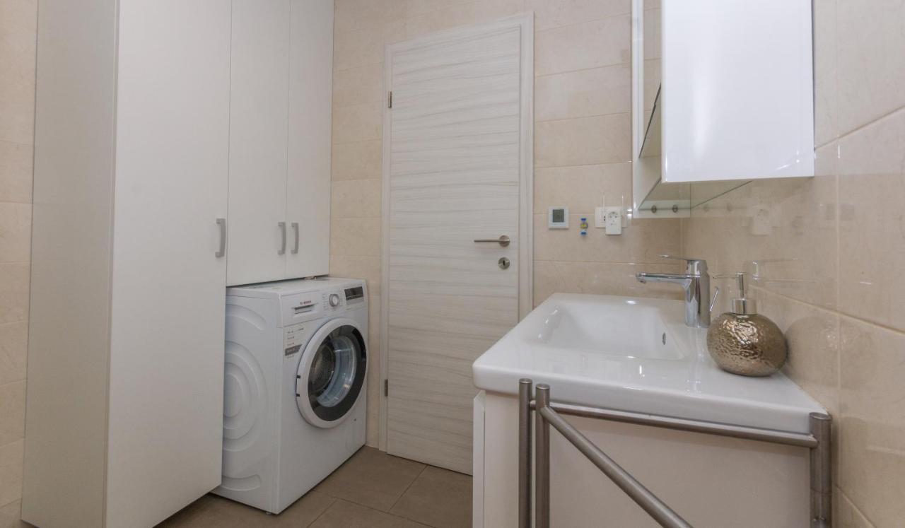 Adria Krk Apartment 크르크 외부 사진