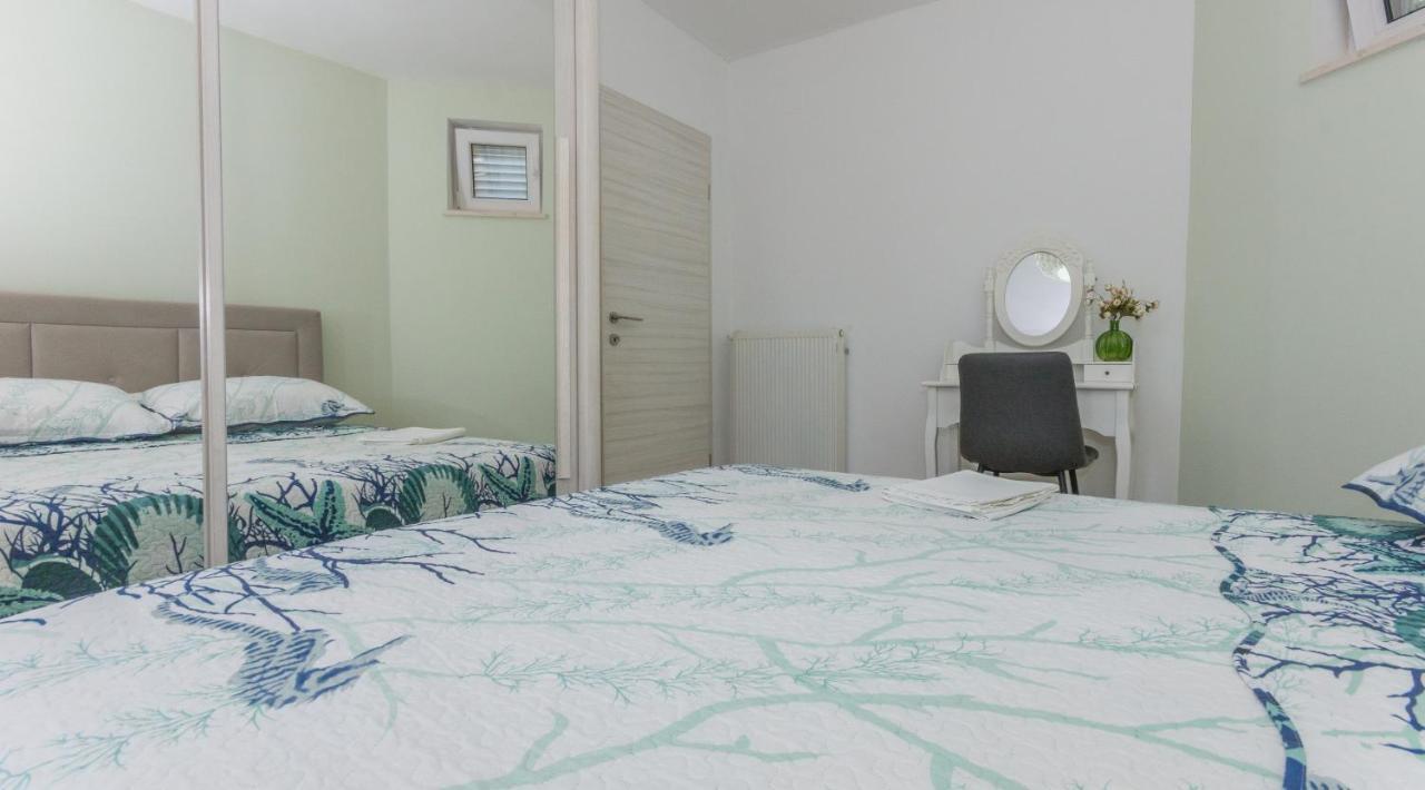 Adria Krk Apartment 크르크 외부 사진