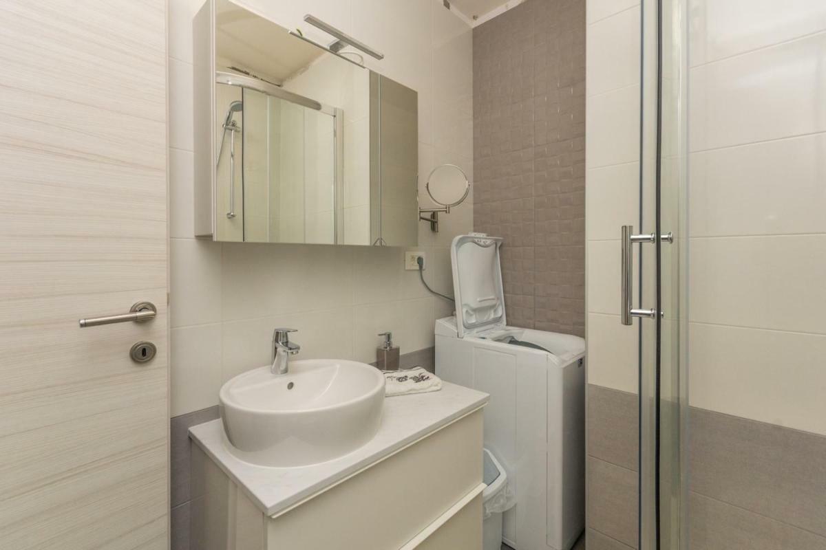 Adria Krk Apartment 크르크 외부 사진